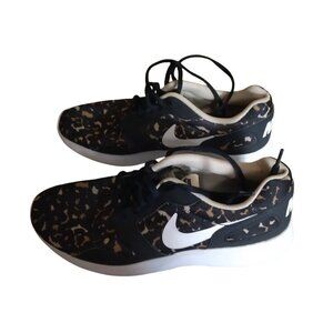 Nike Women's Size 9 Kaishi Print Desert Camo Swoosh Running Shoes Sneakers